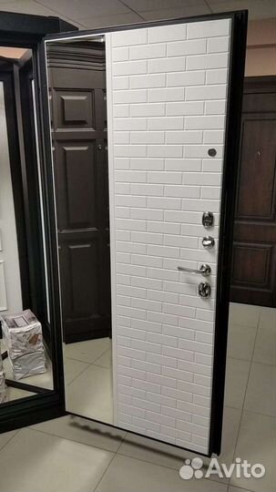 Дверь входная Парини