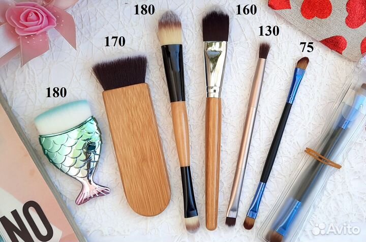 Новые кисти для макияжа (разные)