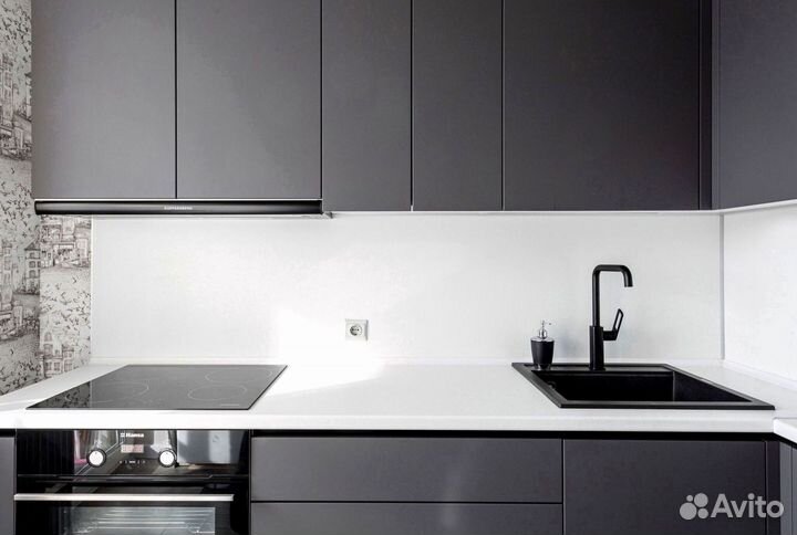 Кухня угловая на заказ.мдф фасады