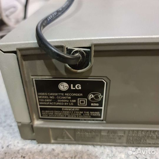 Видеомагнитофон LG cc290tw