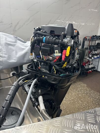 Моторная лодка Реалкрафт 470