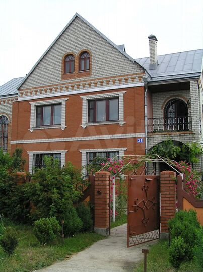 Дом 278 м² на участке 15 сот.