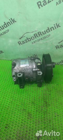 Компрессор системы кондиционирования Nissan Libert