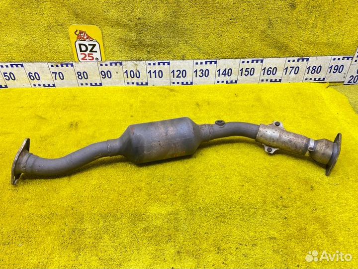 Катализатор передний Nissan Serena 140647