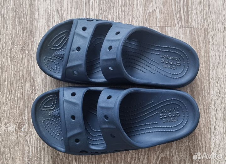 Шлепки и сабо Crocs