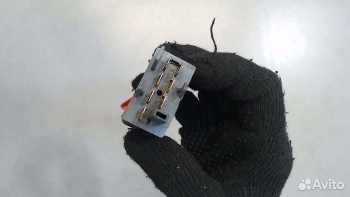 Кнопка аварийки Skoda Octavia Tour, 2002