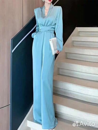 Женский комбинезон