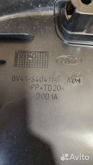 Обшивка двери багажника Ford Kuga 2008-2012