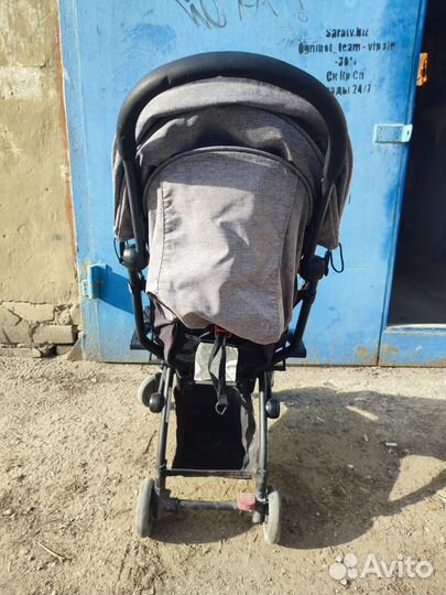 Коляска прогулочная