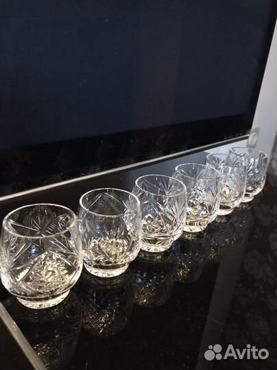 Хрустальные рюмки бочонки новые