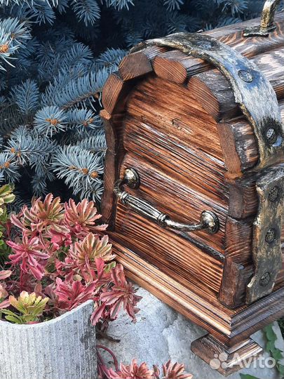 Сундук ручной работы