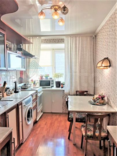 2-к. квартира, 65 м², 3/9 эт.