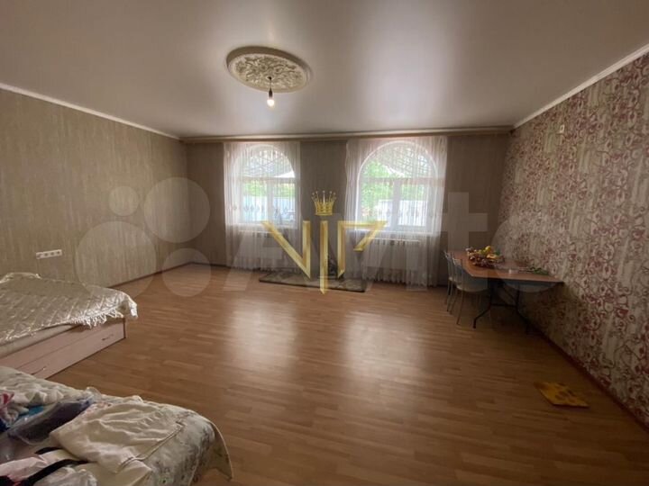 Дом 170 м² на участке 7 сот.