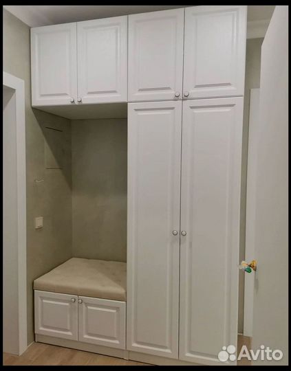 Шкаф в прихожую с антресолью