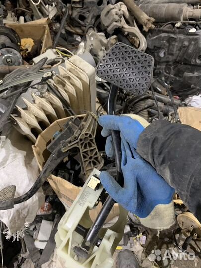 Педаль тормоза Бмв f20 BMW 116i