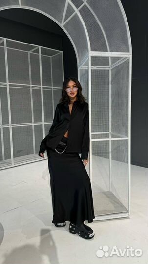 Костюм шелковый Alaia