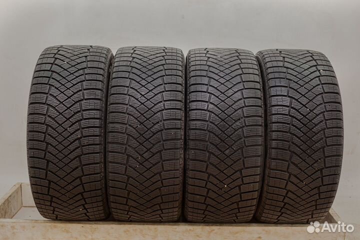 Pirelli Ice Zero FR 245/40 R18 97H
