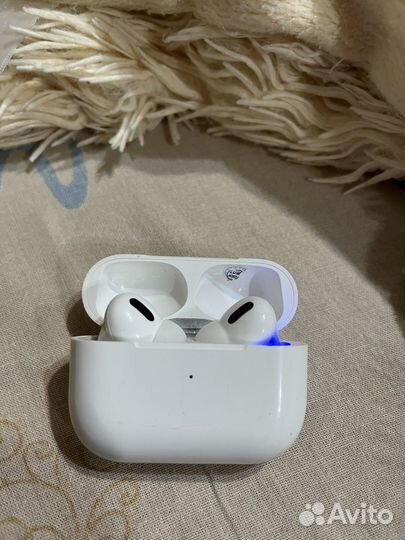 Беспроводные наушники