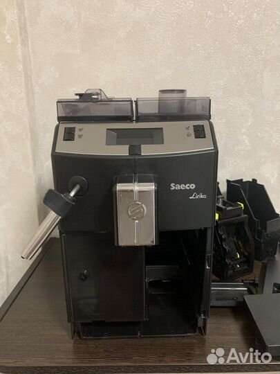 Кофемашина Saeco Lirika