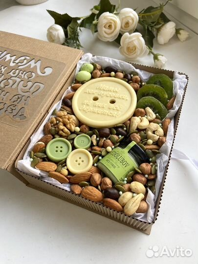 Наборы с орехами и сухофруктами ко дню матери