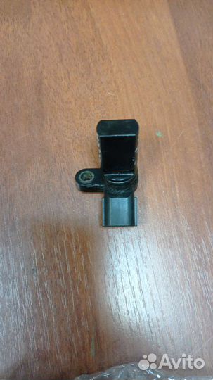 Датчик коленвала, распредвала Ниссан (разные)