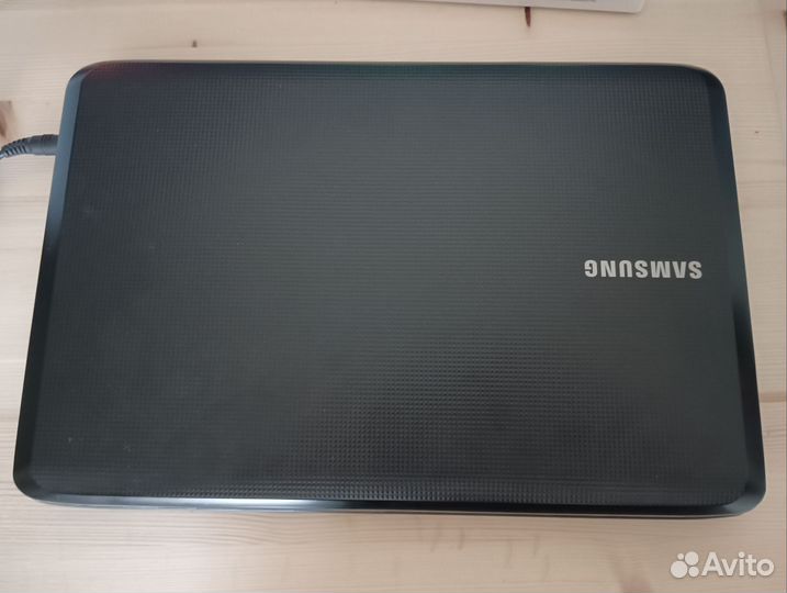 Ноутбук samsung np r528