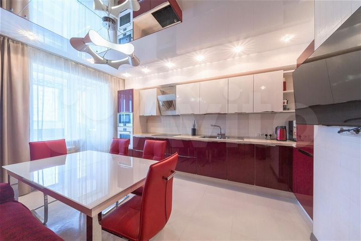 2-к. квартира, 80 м², 10/23 эт.