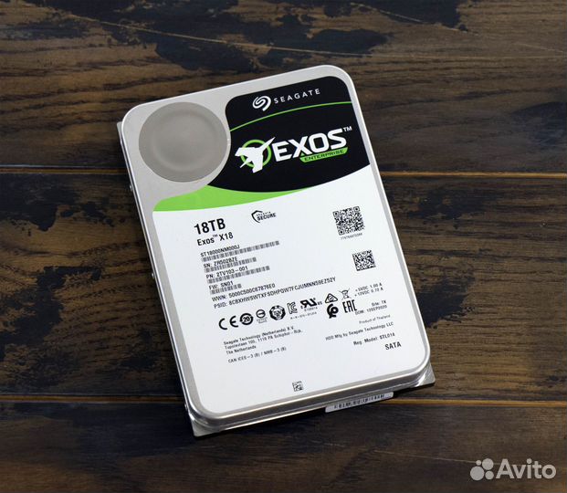 Жесткий диск Seagate 18тб Exos X18 st18000nm000j