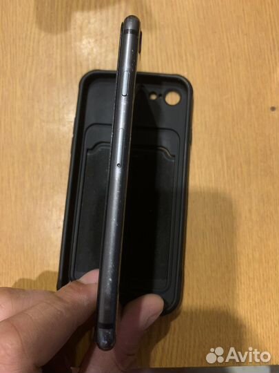 Телефон iPhone 8 64 gb