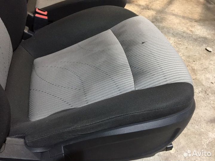 Сиденья комплект Chevrolet Cruze F16D3 2014