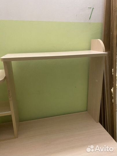 Компьютерный письменный стол