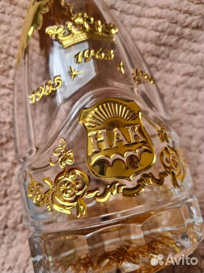 Хрустальная бутылка из под алкоголя