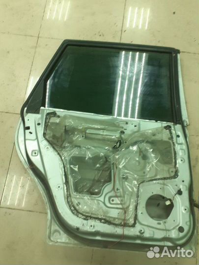 Дверь задняя левая Nissan Presage HU30