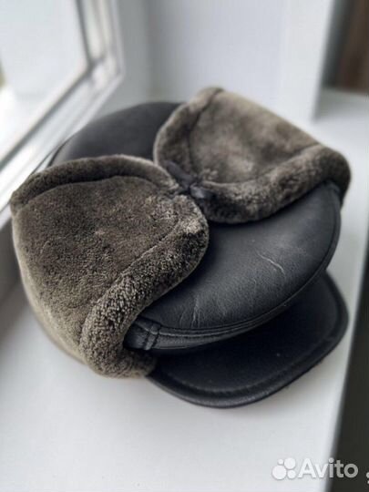 Меховая кожаная кепка