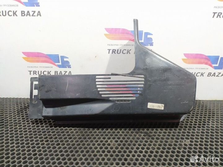 Накладка трапеции стеклоочистителей Volvo FM