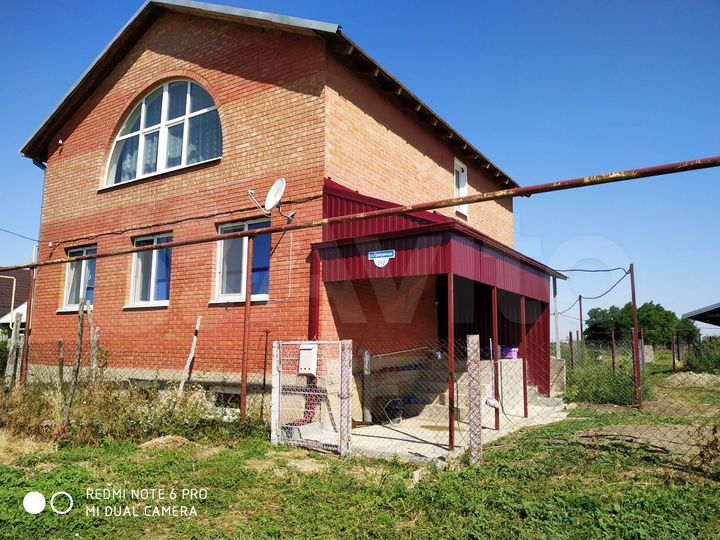 Дом 183,4 м² на участке 5 сот.