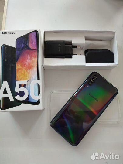 Samsung Galaxy A50, 4/64 ГБ