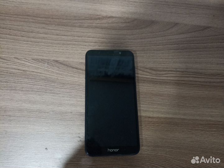 Телефон honor 7а