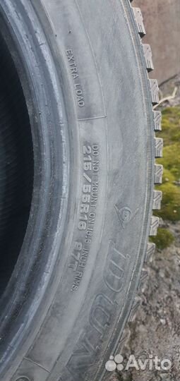 Dunlop SP Winter Ice 01 215/65 R16