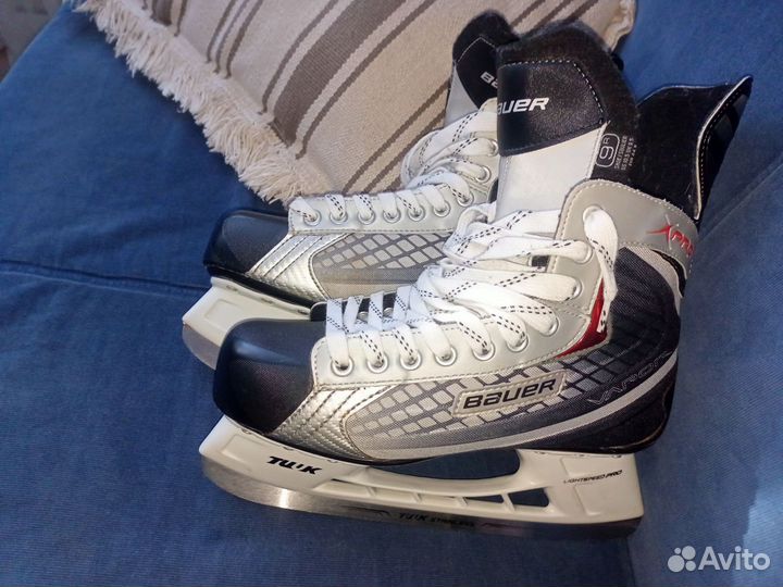 Хоккейные коньки bauer X Pro