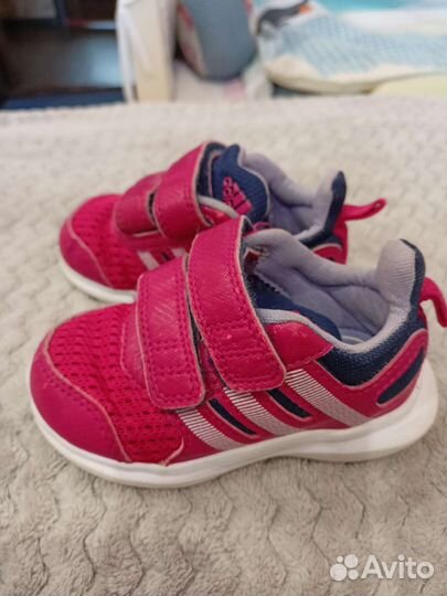 Кроссовки adidas
