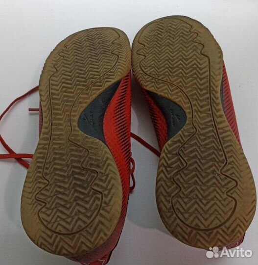 Бутсы Demix для зала б/у 40 р