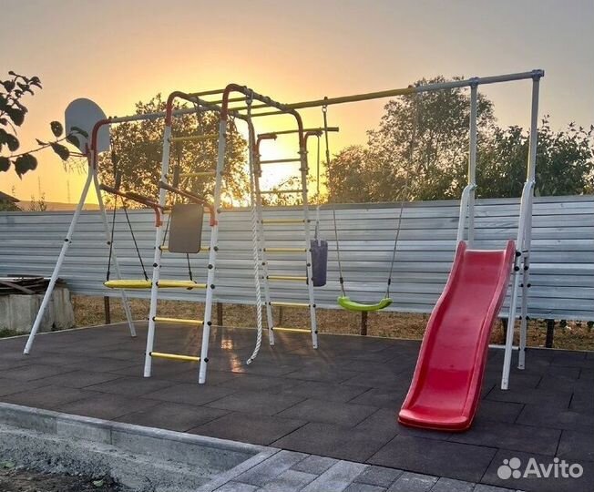 Детская площадка с турником