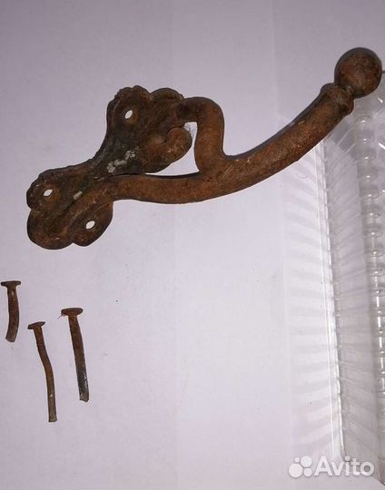 Старинная вешалка