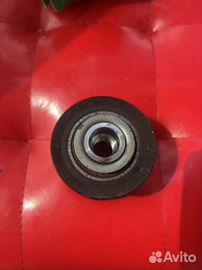 Обгонная муфта генератора Toyota Camry 50