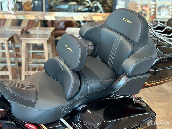 CVO road glide limited anniversary