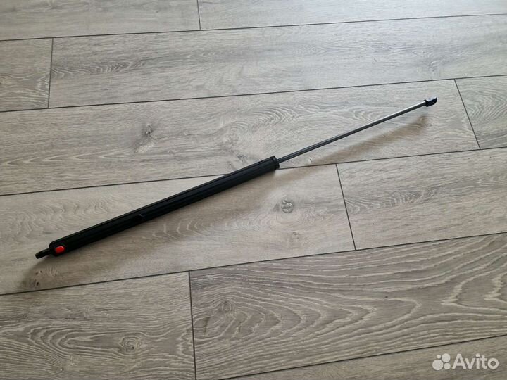 Амортизатор капота с кнопкой Ауди 100/А6 С4 Новый