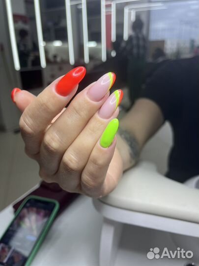 Маникюр на дому