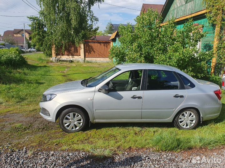 LADA Granta 1.6 МТ, 2021, 35 500 км