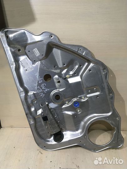 Стеклоподъемник задний правый Мерседес W221